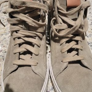 Ugg suede tennis sz 10